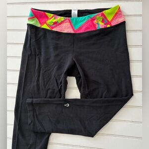 IVIVVA by LULULEMON girls size 14 capris